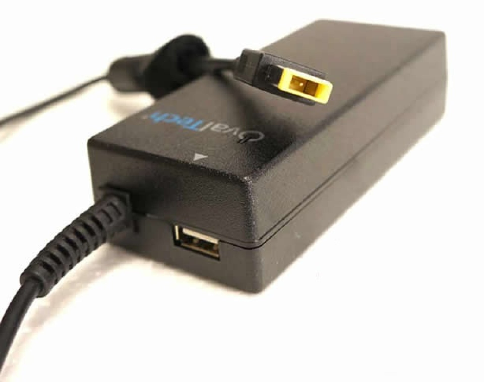 Cargador / Adaptador para Laptop OTAC-E77-65W OVALTECH de 20V/3.25A (LENOVO CUADRADA) –
